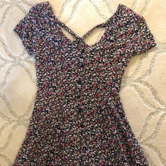 Urban outfitters Floral romper - Picture 2 of 3